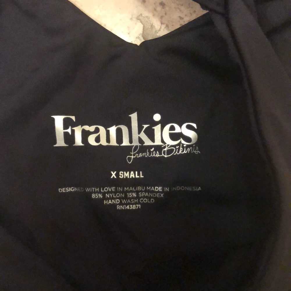 Frankie's Bikini Keyhole One-piece Black - Picture 5 of 6